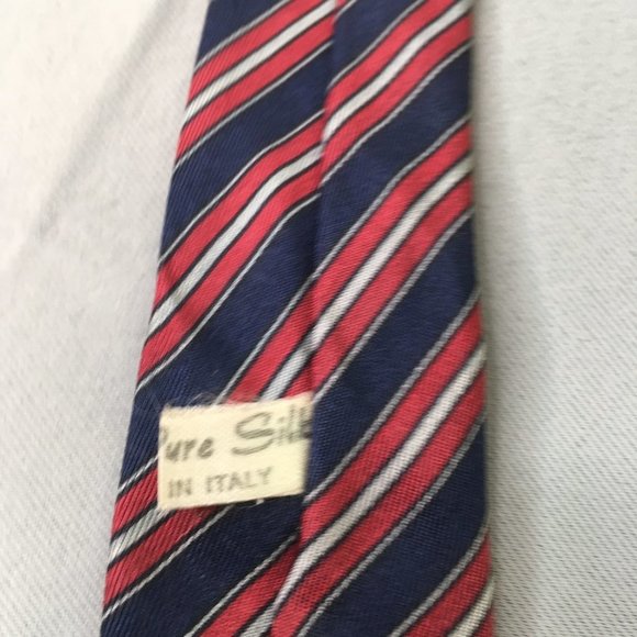 Vintage Valentino Cravatte Mens Tie Necktie Red Black Stripe Classic Pointed - Picture 6 of 7